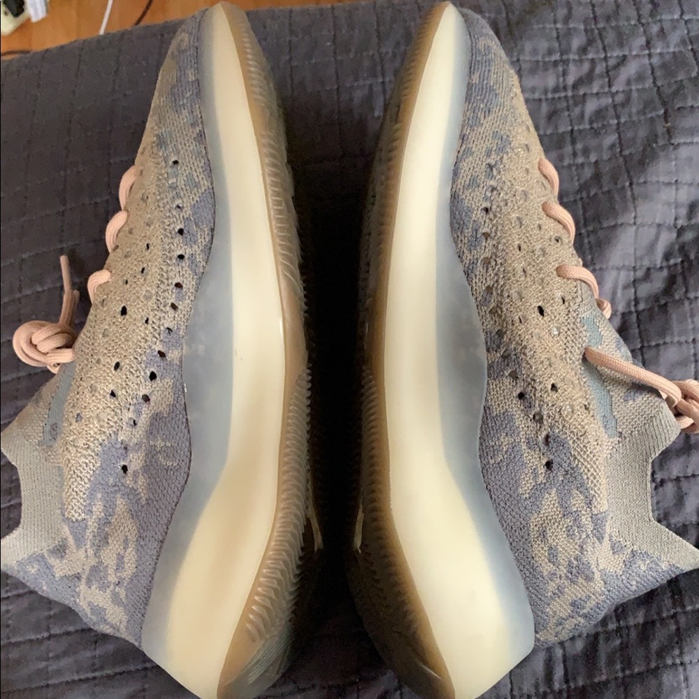Yeezy 380 boost. Mist